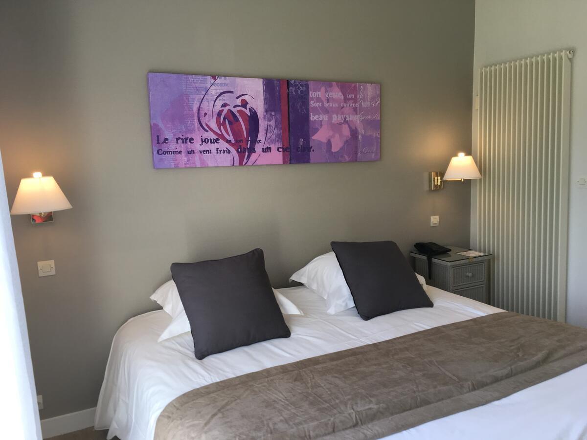 Logis Hotel Val De Vienne Le Vigeant Εξωτερικό φωτογραφία