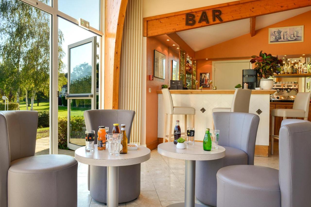 Logis Hotel Val De Vienne Le Vigeant Εξωτερικό φωτογραφία