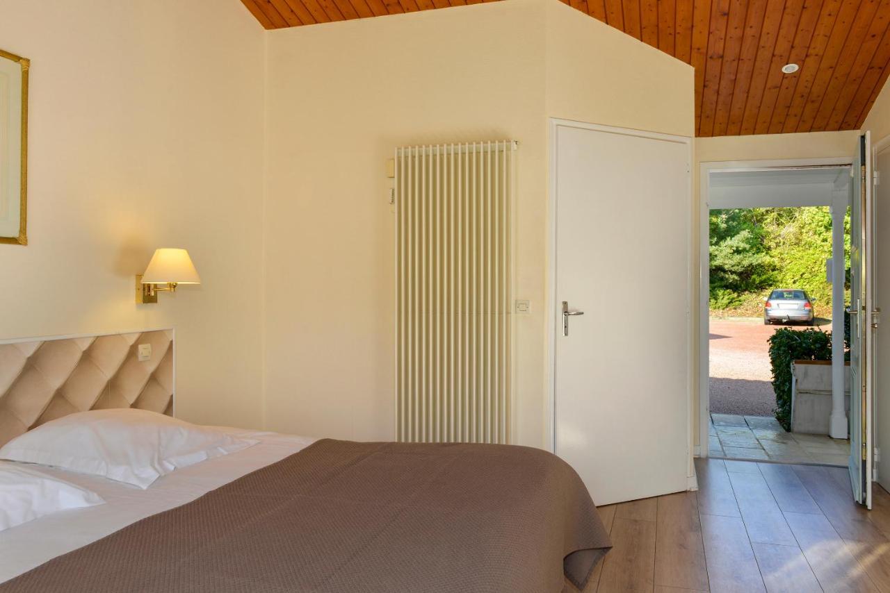 Logis Hotel Val De Vienne Le Vigeant Εξωτερικό φωτογραφία